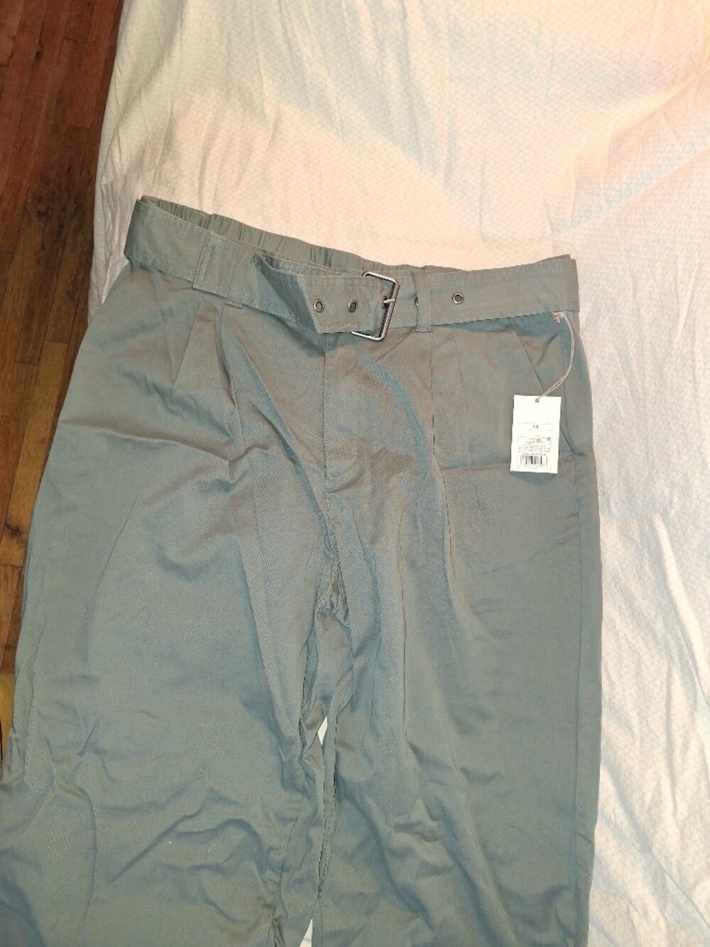 A New Day Sage Green Belted Wide Leg Crop Pants Women’s Size 14 NWT